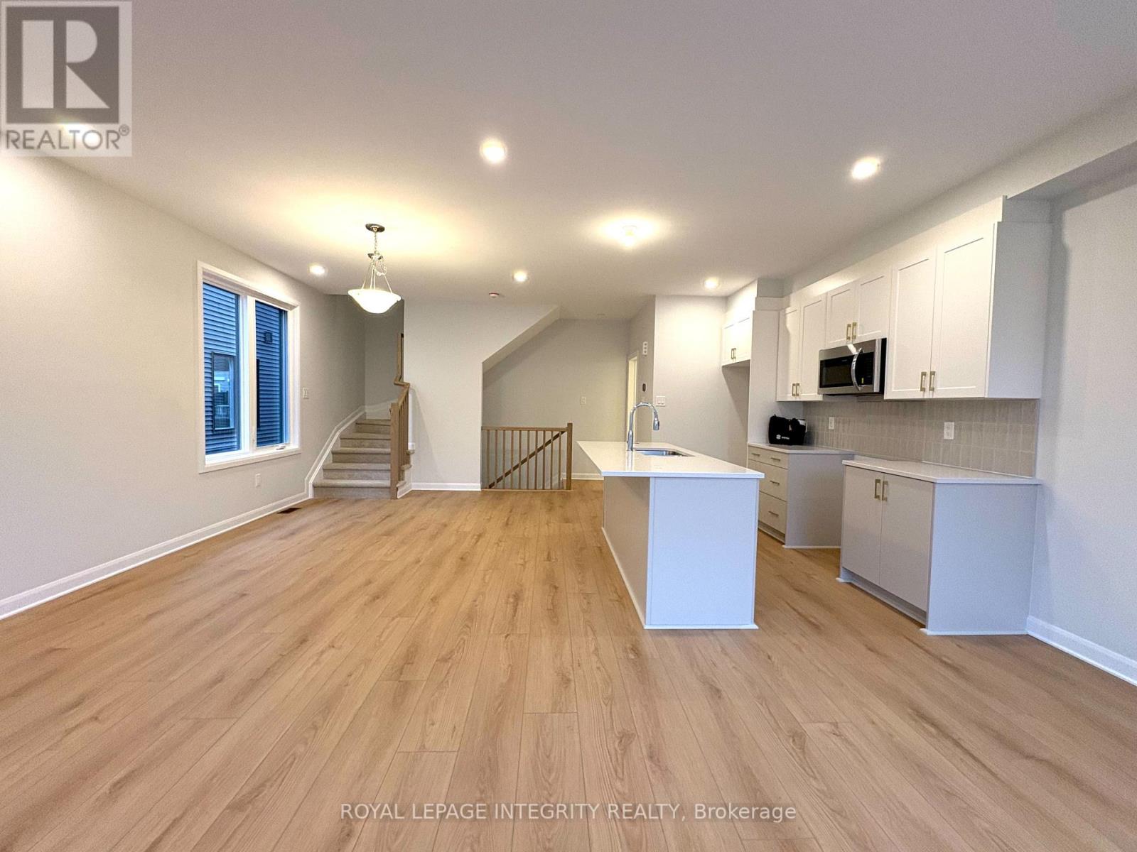 316 Clearpath Private, Ottawa, Ontario  K2T 0S6 - Photo 12 - X12578852