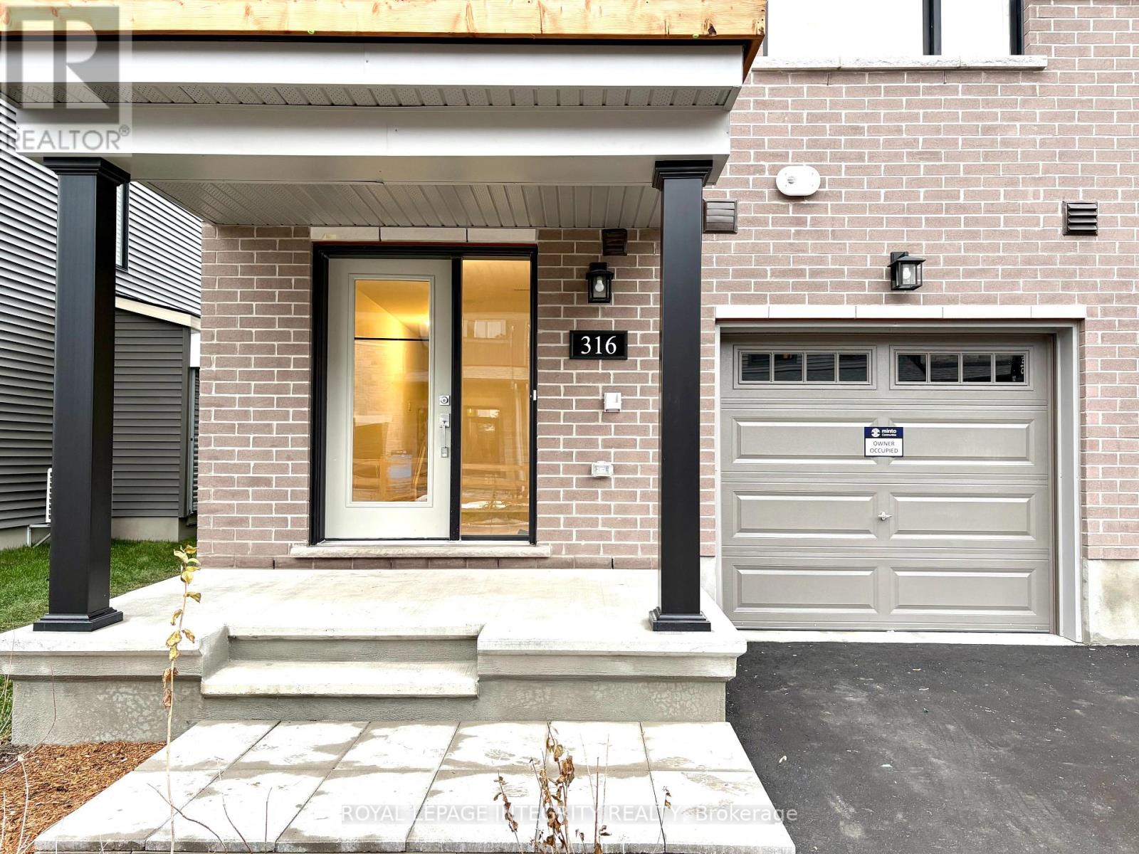 316 Clearpath Private, Ottawa, Ontario  K2T 0S6 - Photo 2 - X12578852