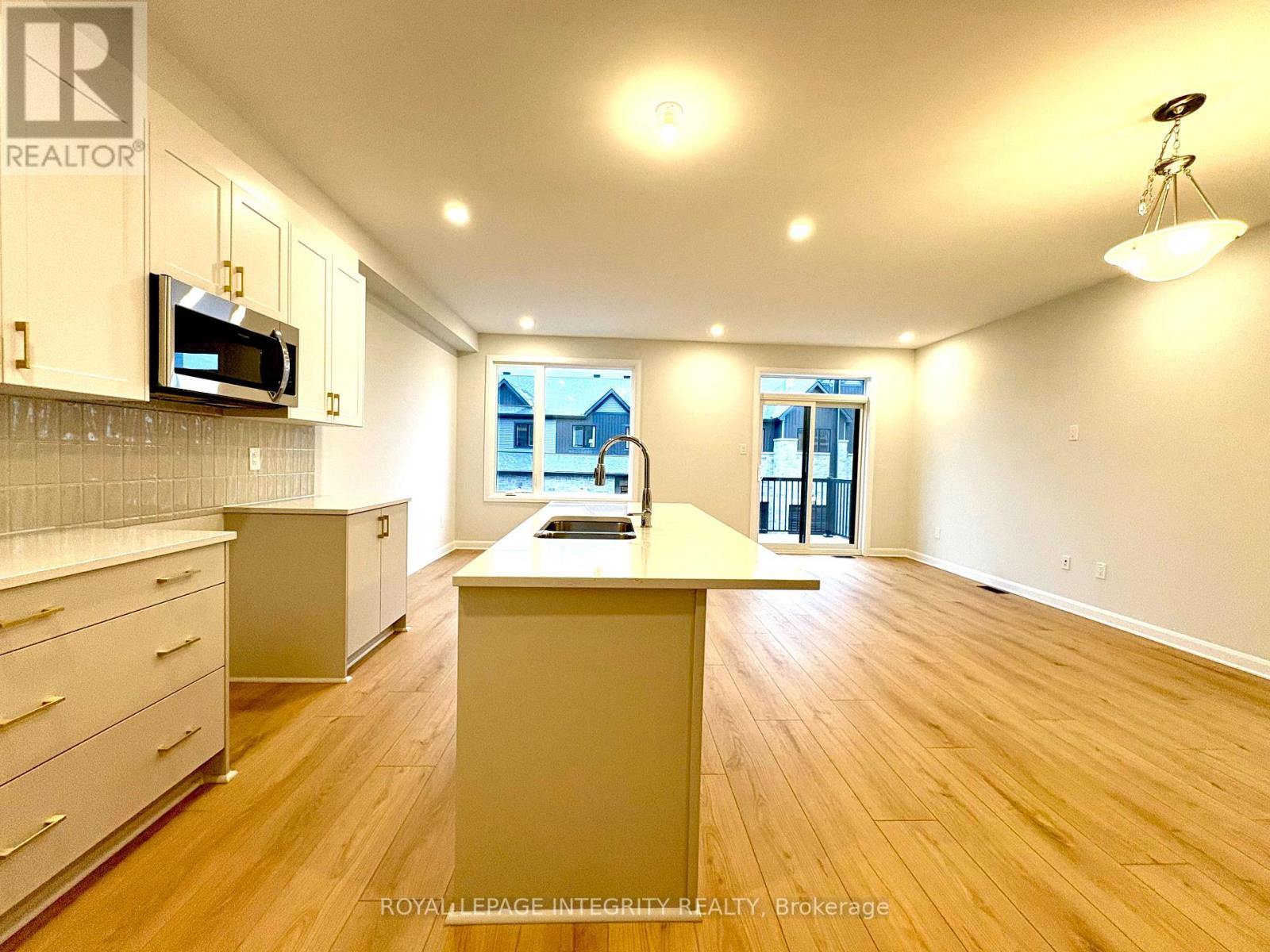 316 Clearpath Private, Ottawa, Ontario  K2T 0S6 - Photo 8 - X12578852