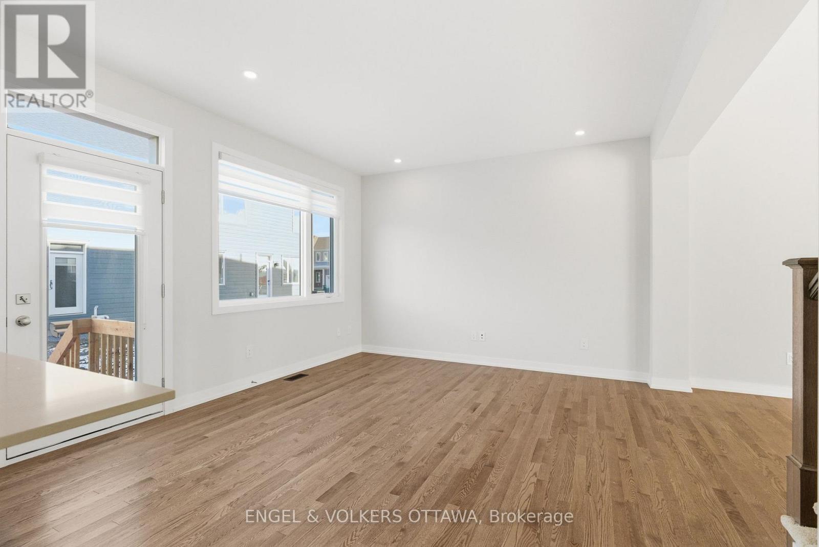 574 Oldenburg Avenue, Ottawa, Ontario  K0A 2Z0 - Photo 13 - X12578876