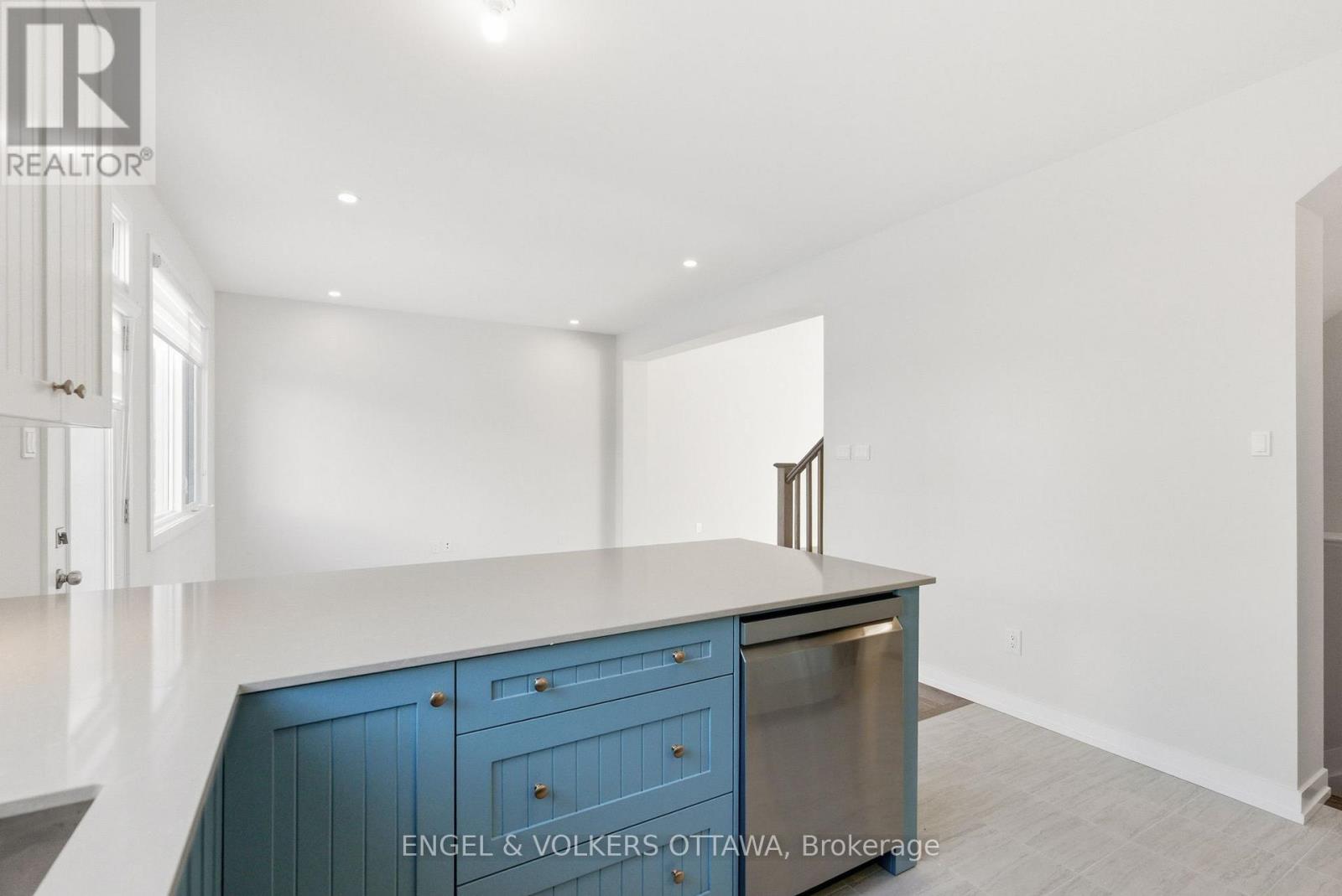 574 Oldenburg Avenue, Ottawa, Ontario  K0A 2Z0 - Photo 19 - X12578876