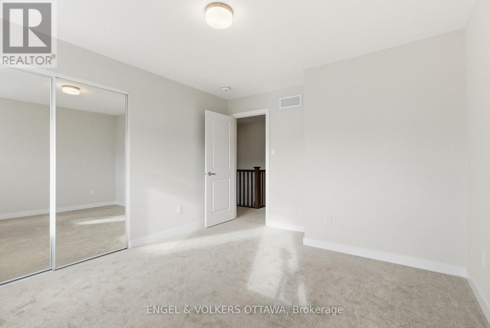 574 Oldenburg Avenue, Ottawa, Ontario  K0A 2Z0 - Photo 27 - X12578876