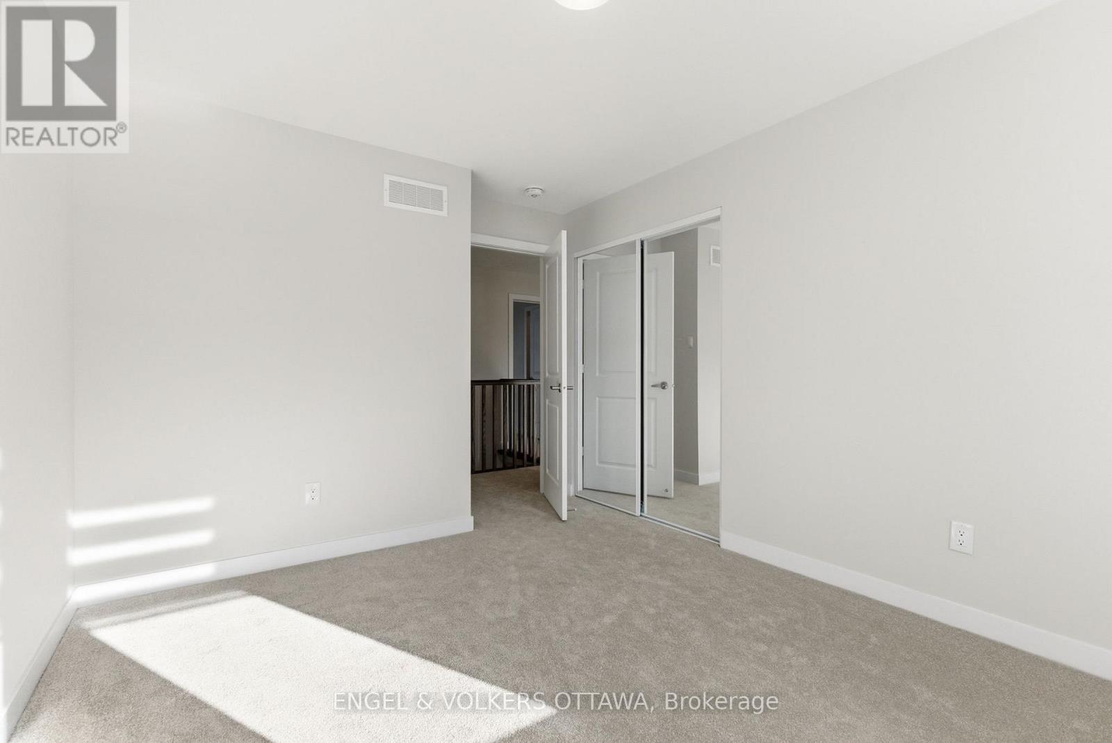 574 Oldenburg Avenue, Ottawa, Ontario  K0A 2Z0 - Photo 29 - X12578876