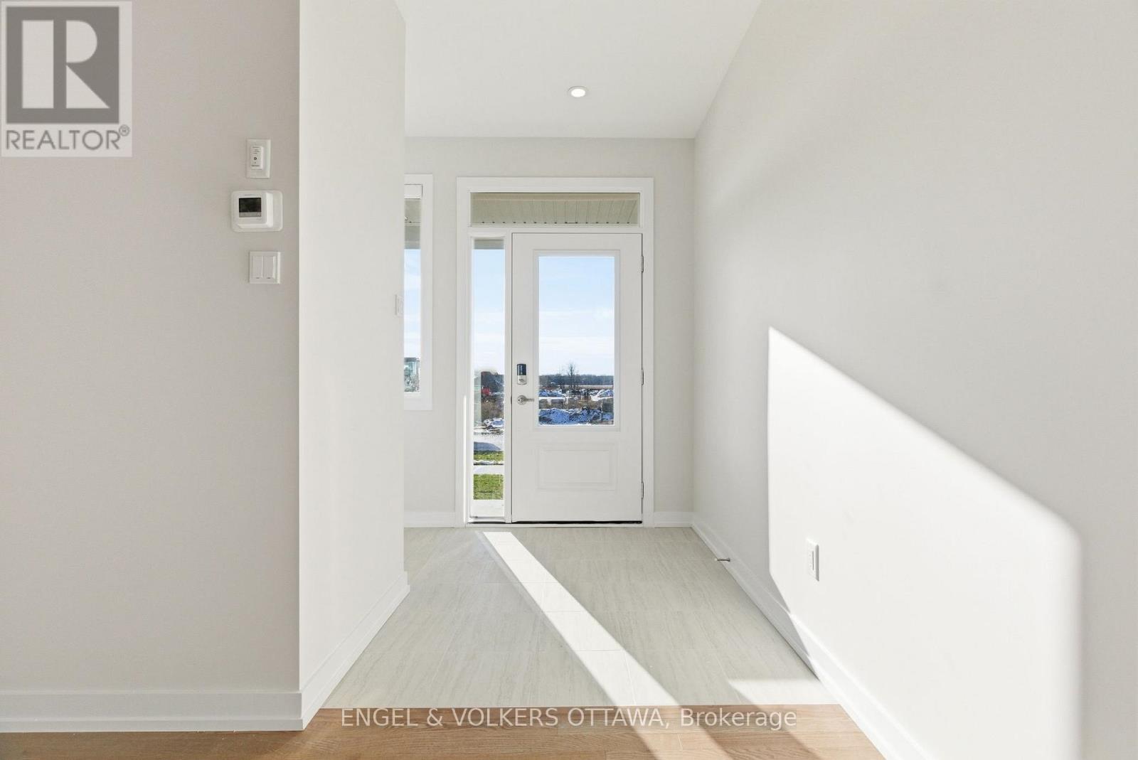 574 Oldenburg Avenue, Ottawa, Ontario  K0A 2Z0 - Photo 5 - X12578876