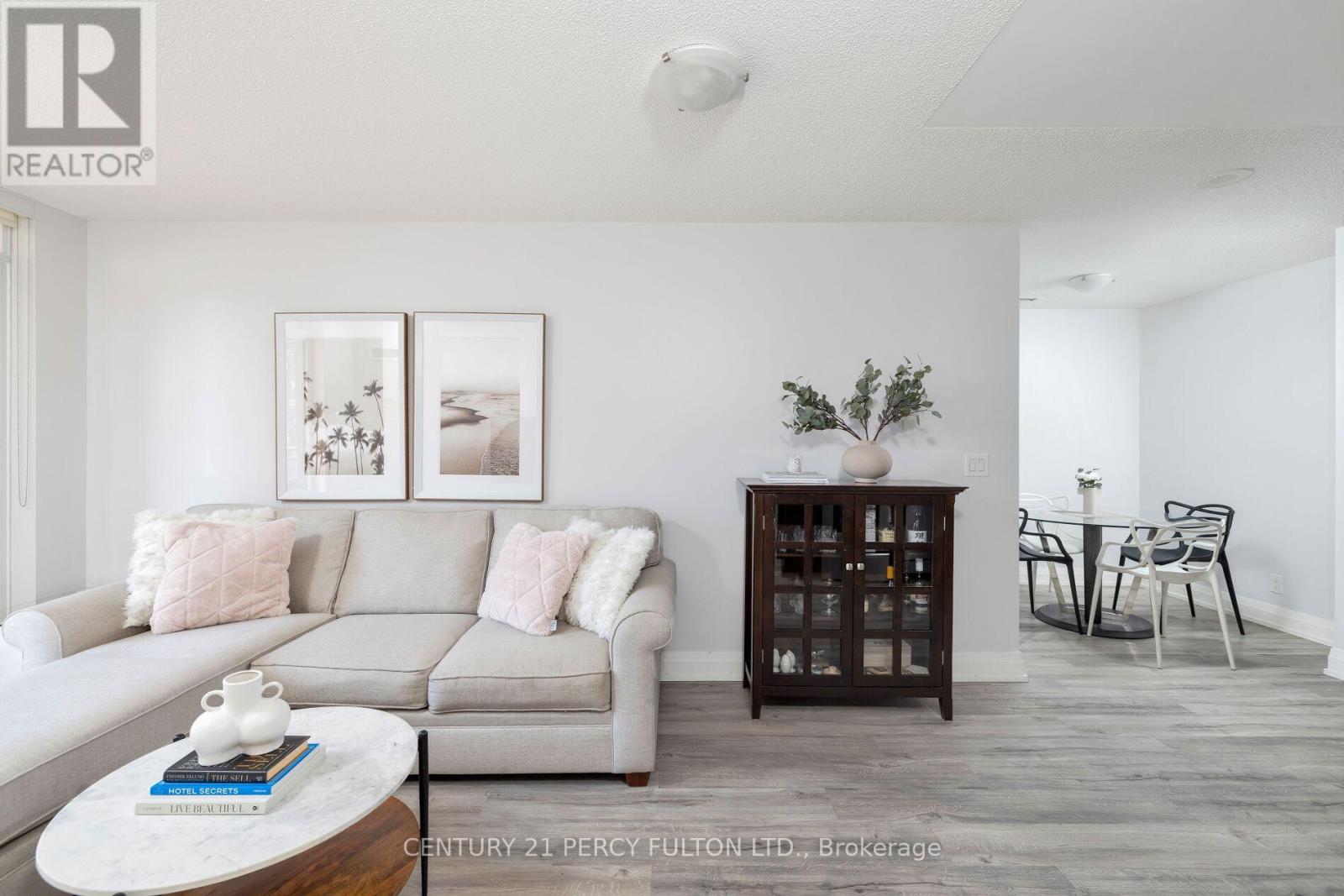 801 - 1 De Boers Drive, Toronto, Ontario  M3J 0G6 - Photo 11 - W12578568