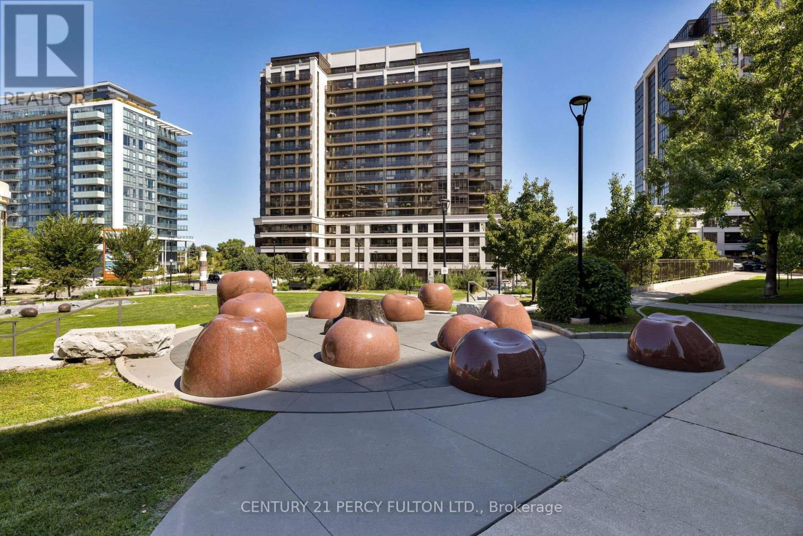 801 - 1 De Boers Drive, Toronto, Ontario  M3J 0G6 - Photo 2 - W12578568