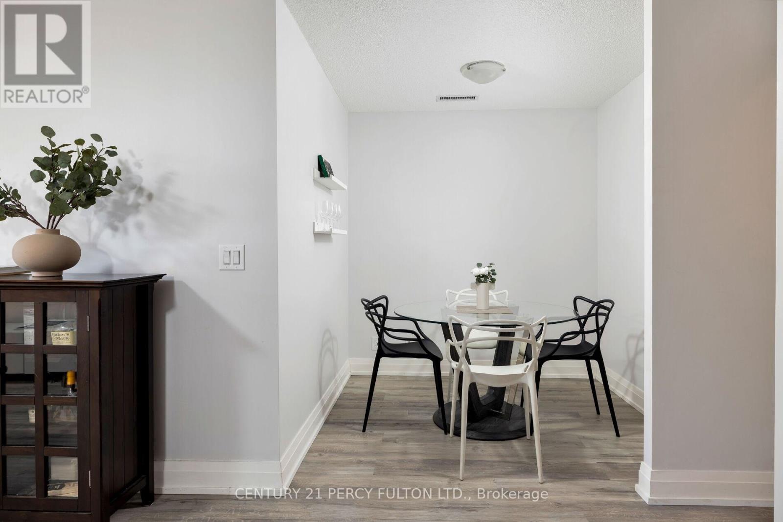 801 - 1 De Boers Drive, Toronto, Ontario  M3J 0G6 - Photo 23 - W12578568