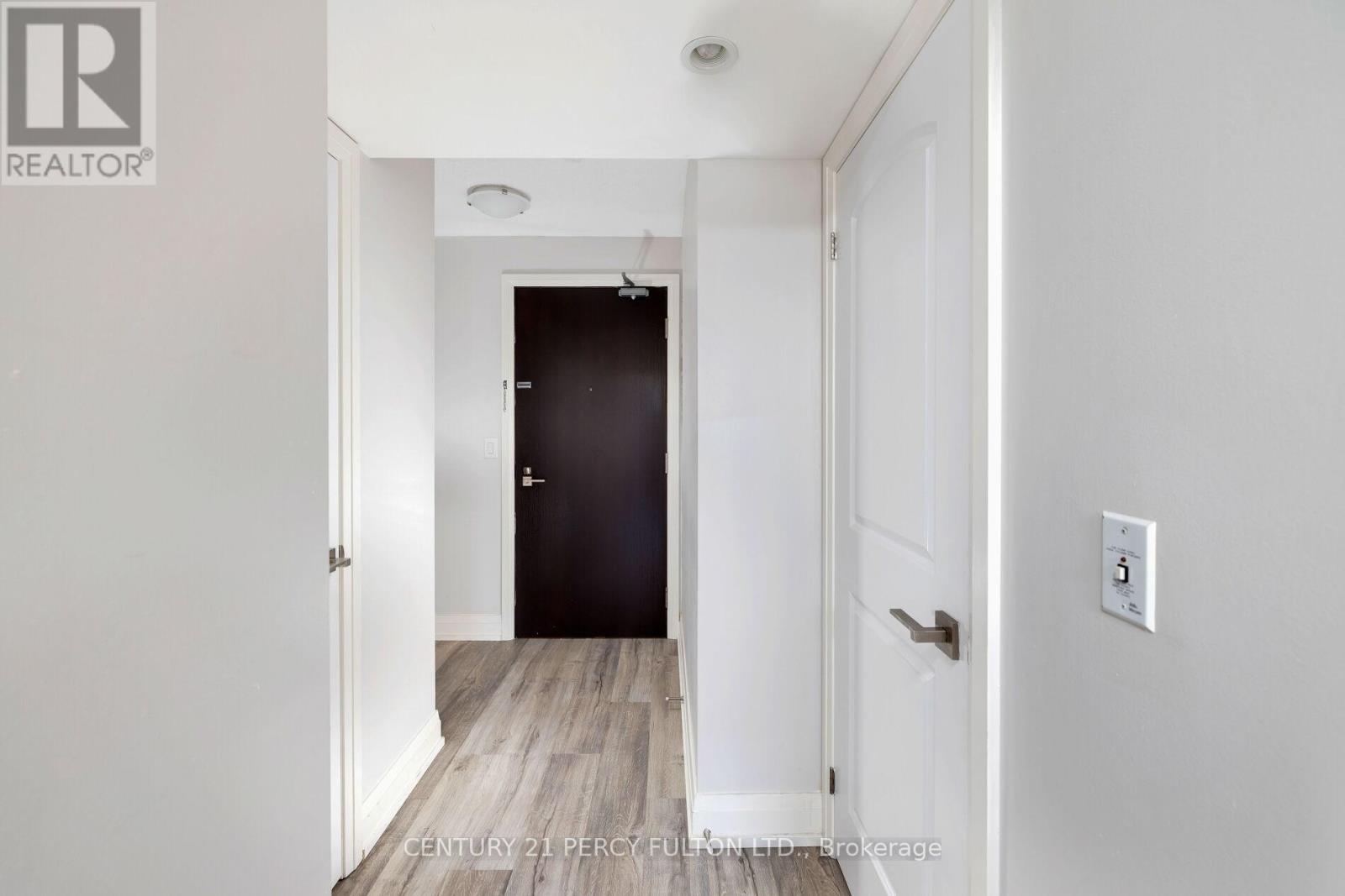 801 - 1 De Boers Drive, Toronto, Ontario  M3J 0G6 - Photo 24 - W12578568