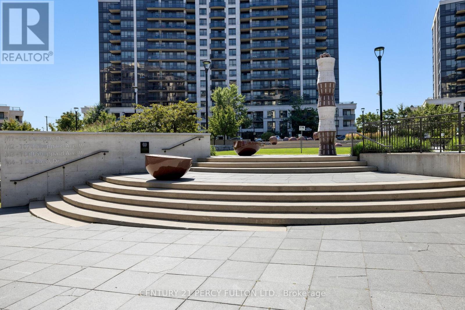 801 - 1 De Boers Drive, Toronto, Ontario  M3J 0G6 - Photo 3 - W12578568