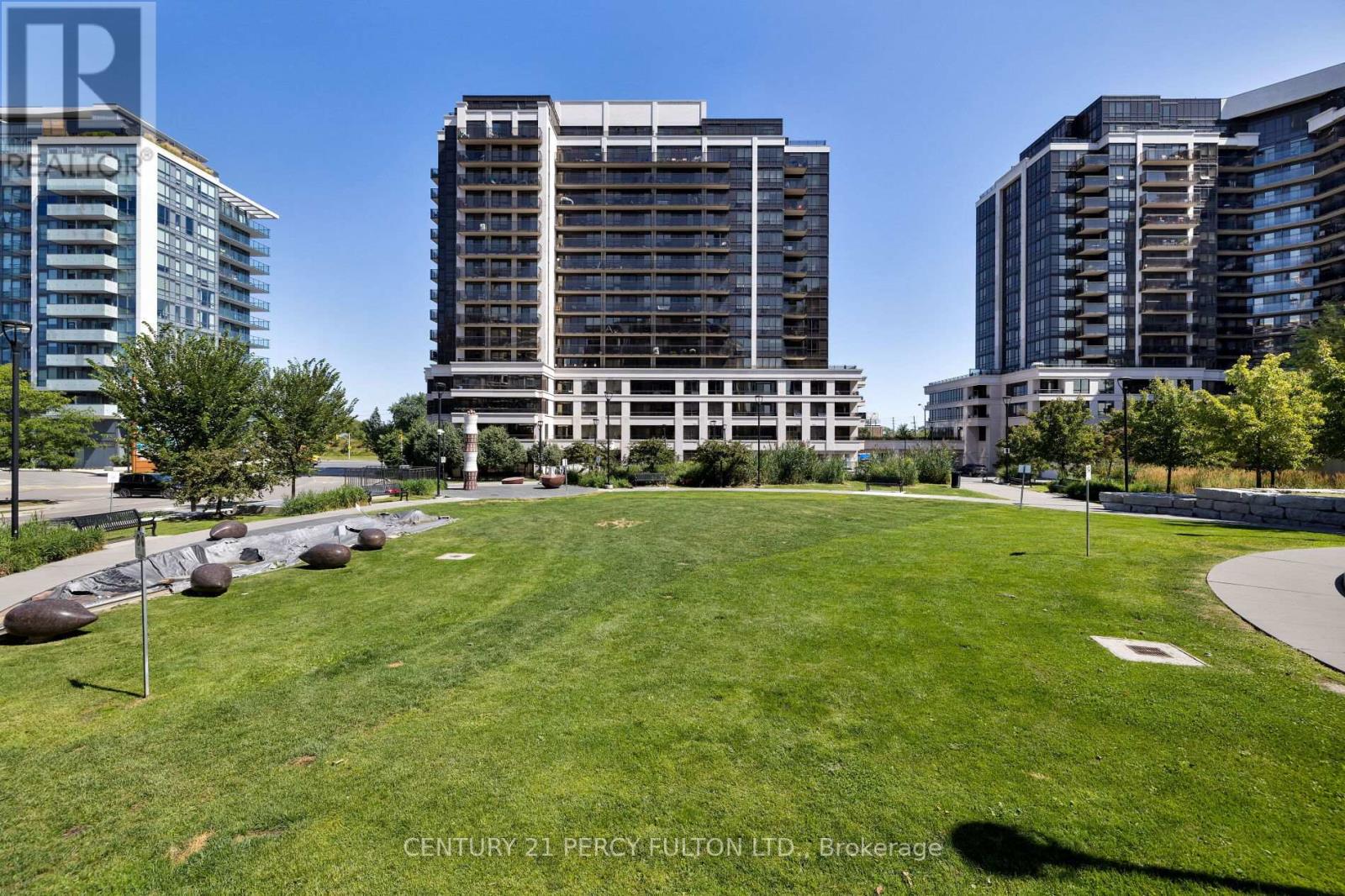 801 - 1 De Boers Drive, Toronto, Ontario  M3J 0G6 - Photo 4 - W12578568