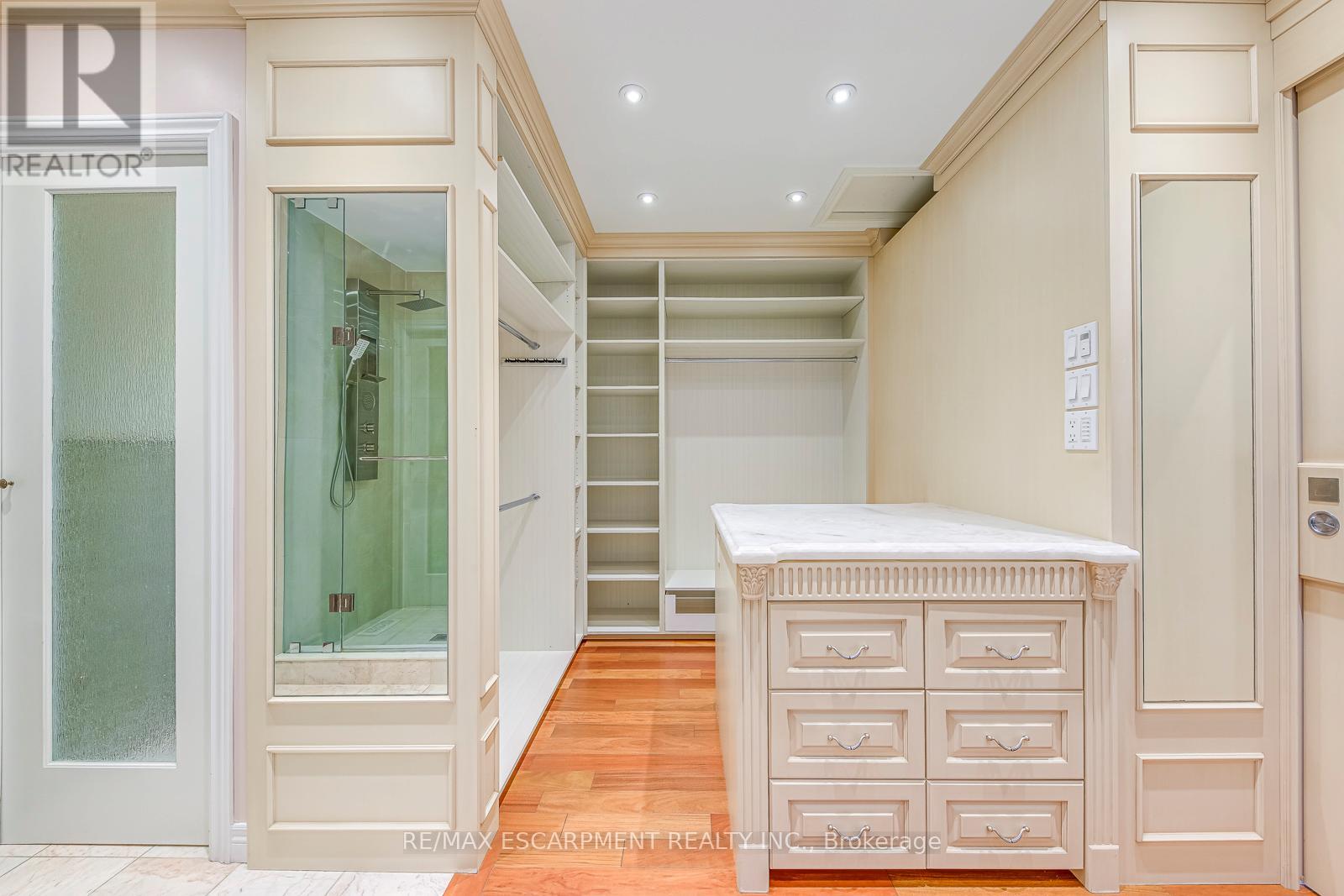 2001 Rosemount Crescent, Oakville, Ontario  L6M 3P5 - Photo 26 - W12578592