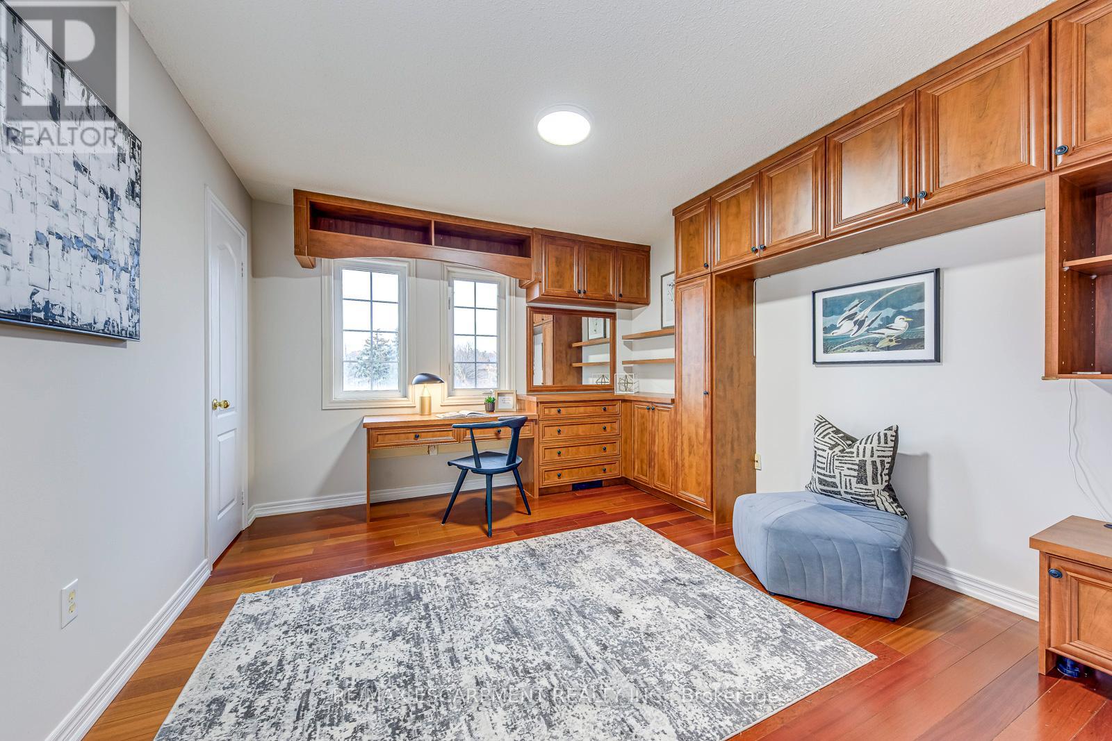 2001 Rosemount Crescent, Oakville, Ontario  L6M 3P5 - Photo 27 - W12578592