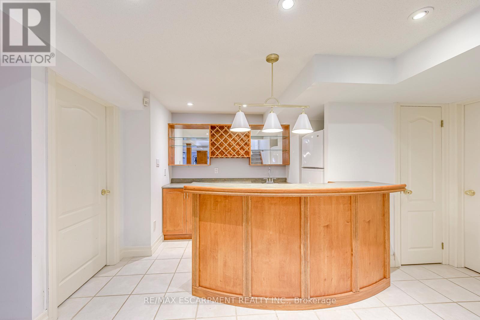 2001 Rosemount Crescent, Oakville, Ontario  L6M 3P5 - Photo 35 - W12578592