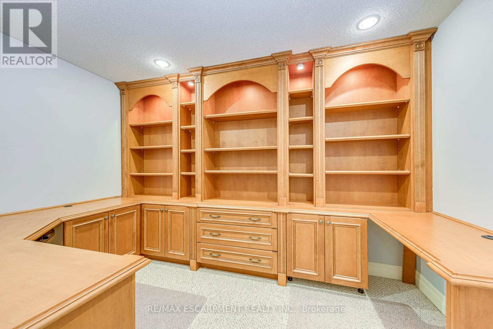 2001 Rosemount Crescent, Oakville, Ontario  L6M 3P5 - Photo 42 - W12578592