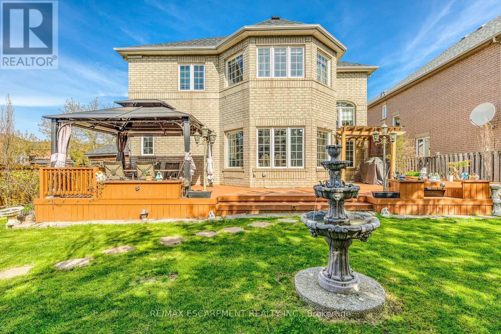 2001 Rosemount Crescent, Oakville, Ontario  L6M 3P5 - Photo 46 - W12578592