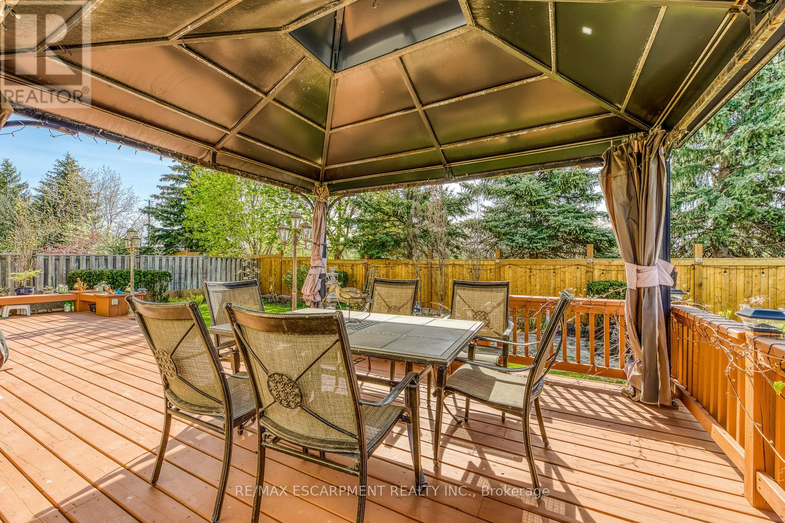 2001 Rosemount Crescent, Oakville, Ontario  L6M 3P5 - Photo 47 - W12578592