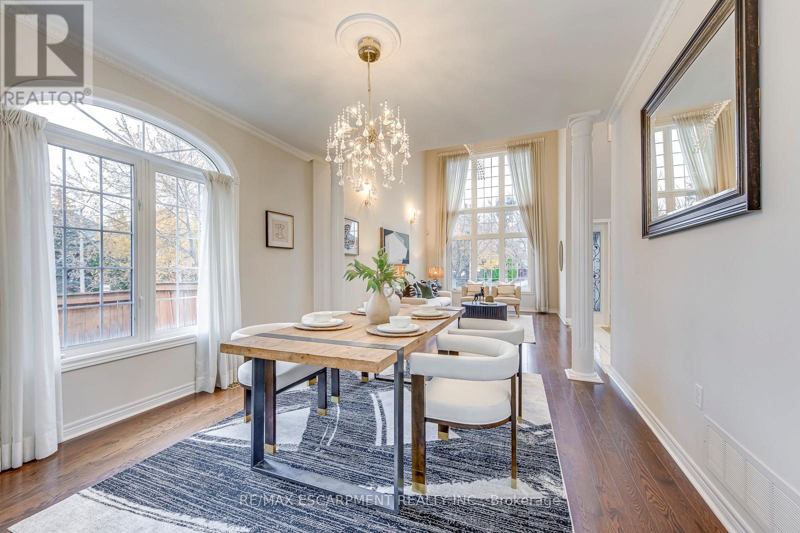 2001 Rosemount Crescent, Oakville, Ontario  L6M 3P5 - Photo 9 - W12578592