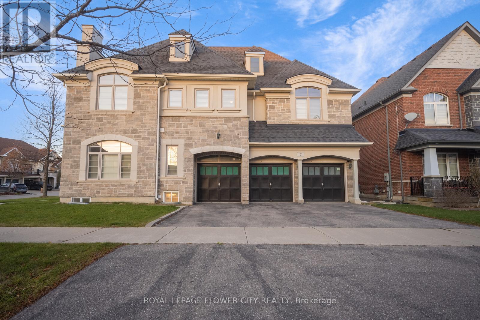 7 TONALITE ROAD, Brampton, Ontario