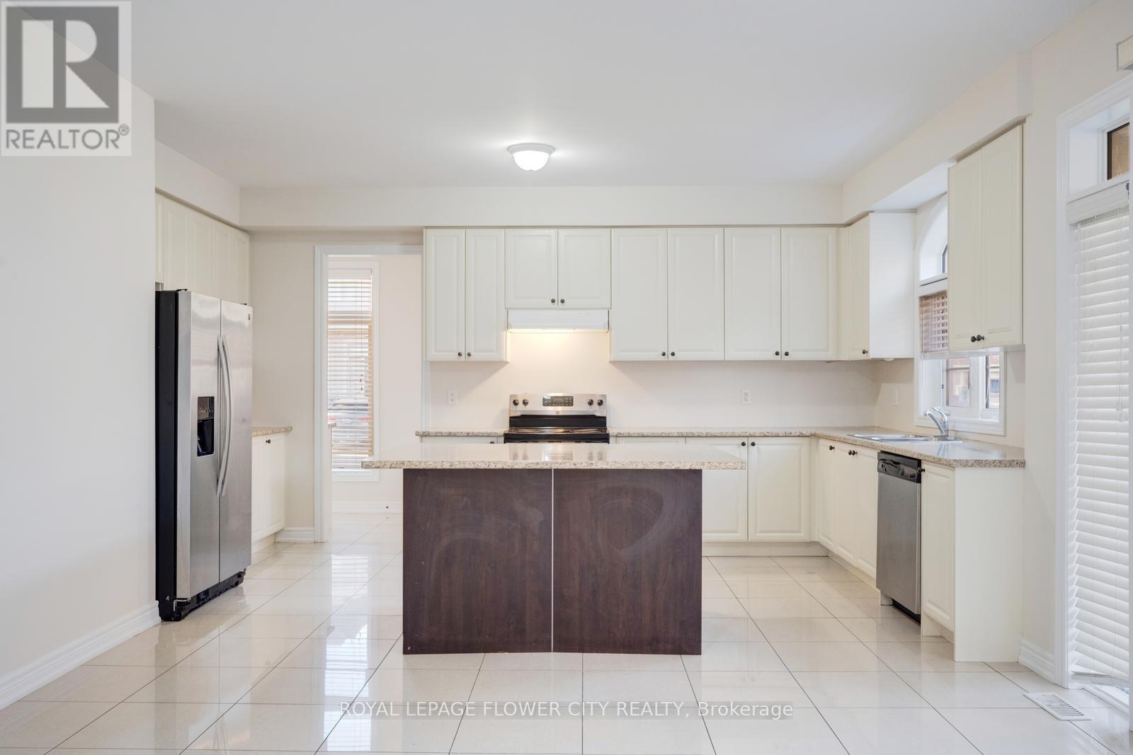 7 Tonalite Road, Brampton, Ontario  L6P 3Y6 - Photo 13 - W12578594