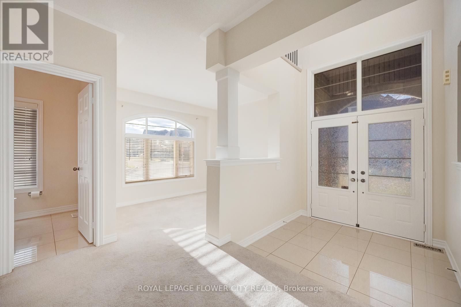 7 Tonalite Road, Brampton, Ontario  L6P 3Y6 - Photo 5 - W12578594