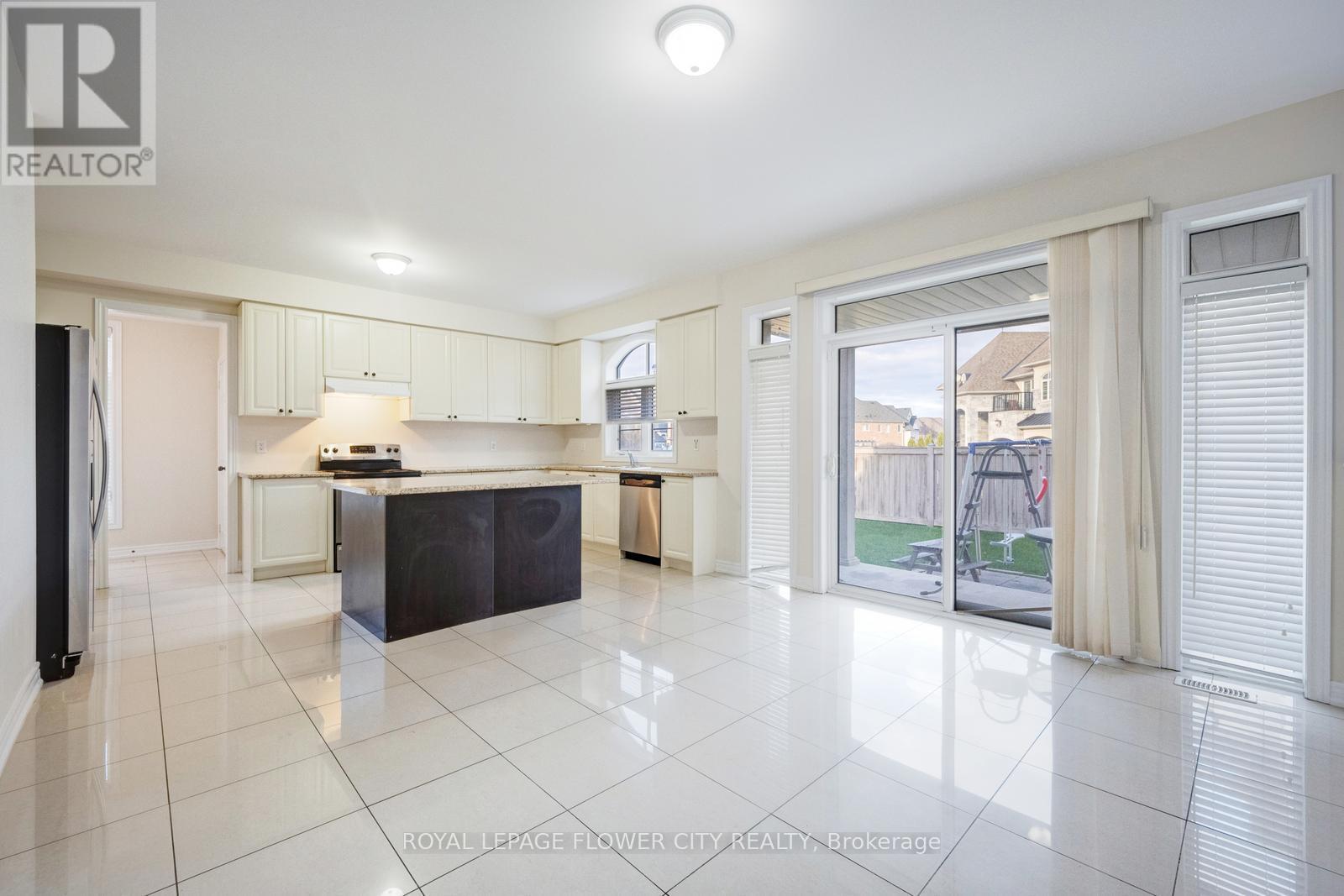 7 Tonalite Road, Brampton, Ontario  L6P 3Y6 - Photo 50 - W12578594