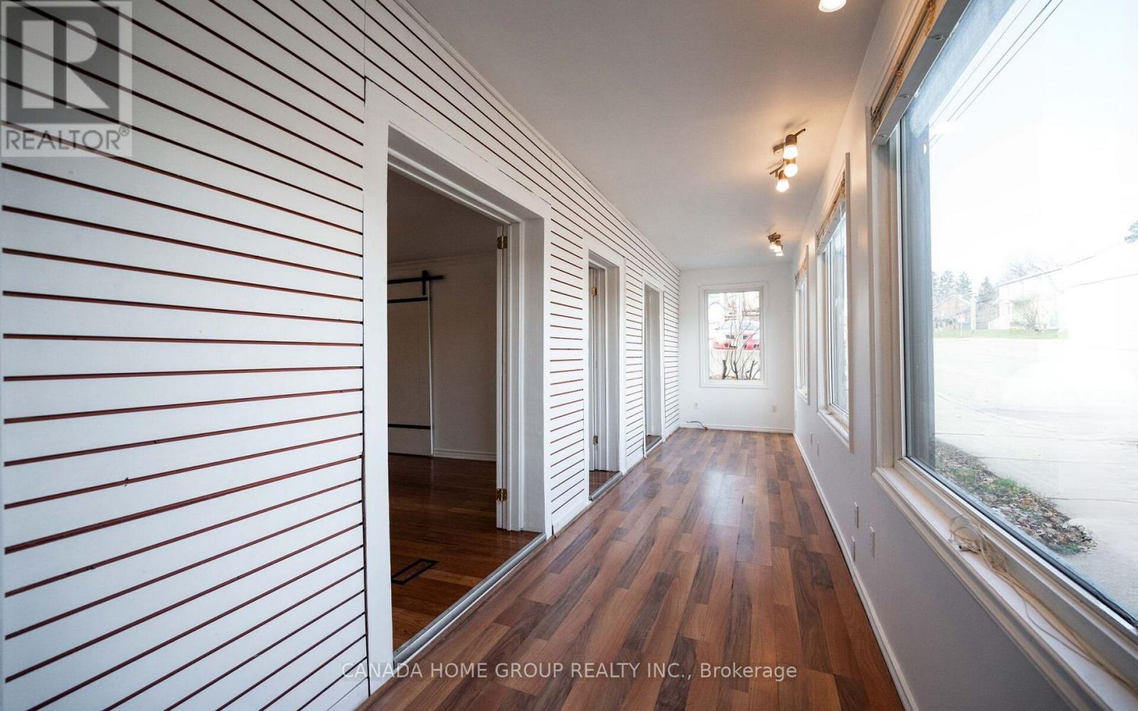 30 MAIN STREET N, Milton, Ontario