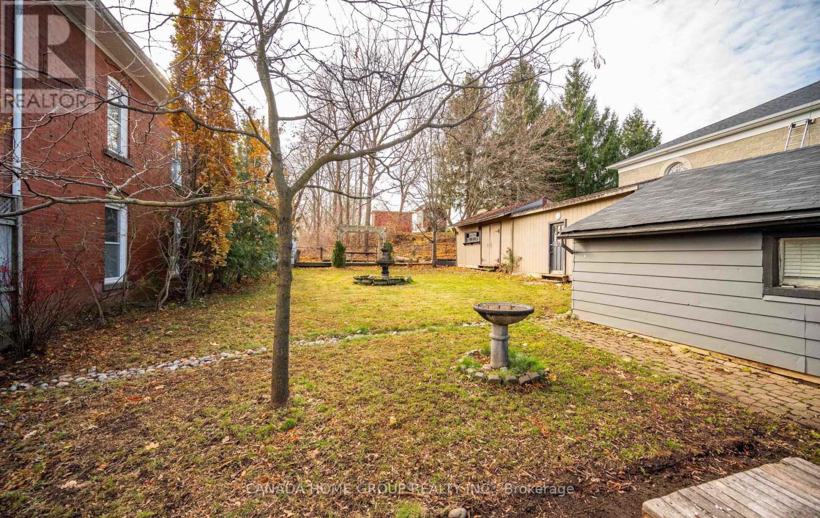 30 Main Street N, Milton, Ontario  L0P 1B0 - Photo 26 - W12578598