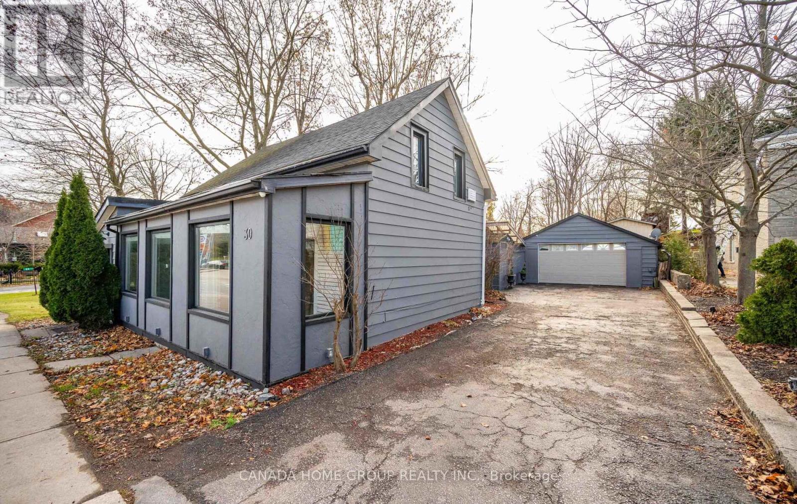 30 Main Street N, Milton, Ontario  L0P 1B0 - Photo 31 - W12578598