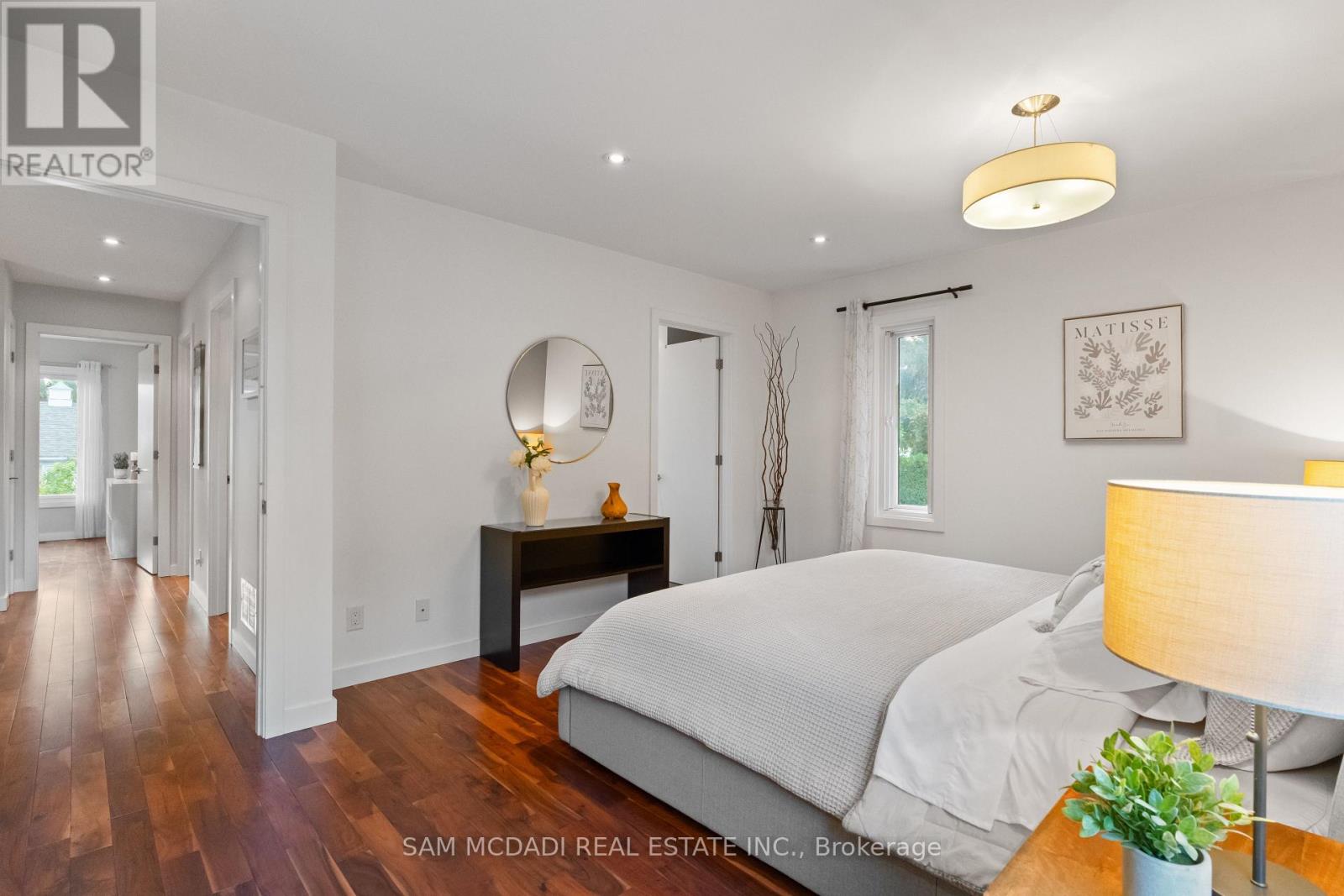 2480 Parmeer Drive, Mississauga, Ontario  L5C 2Y2 - Photo 17 - W12578600