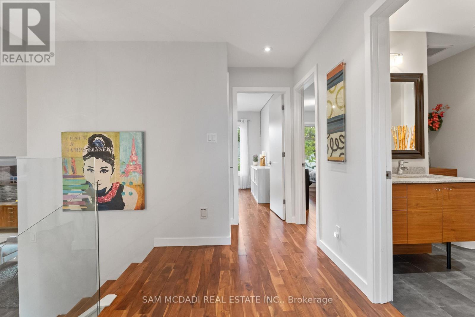 2480 Parmeer Drive, Mississauga, Ontario  L5C 2Y2 - Photo 18 - W12578600