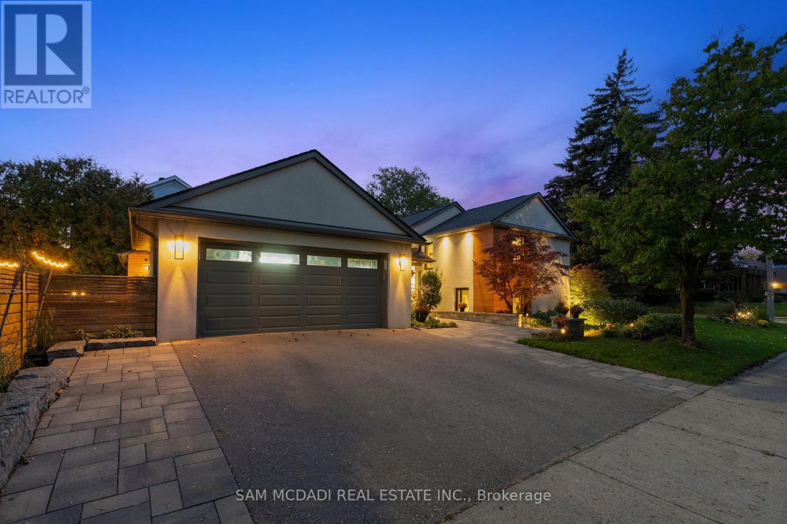 2480 Parmeer Drive, Mississauga, Ontario  L5C 2Y2 - Photo 36 - W12578600