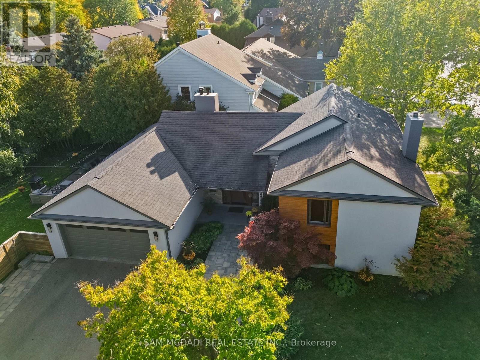 2480 Parmeer Drive, Mississauga, Ontario  L5C 2Y2 - Photo 38 - W12578600