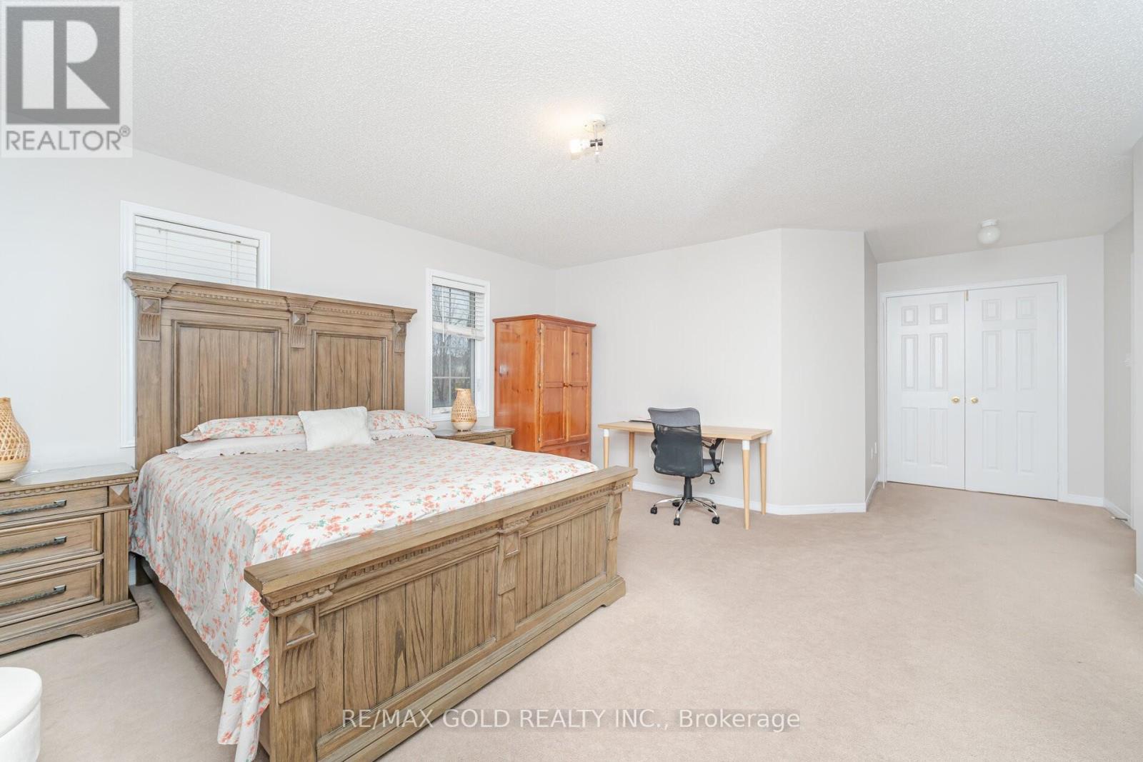 92 Bellchase Trail, Brampton, Ontario  L6P 3L9 - Photo 14 - W12578610