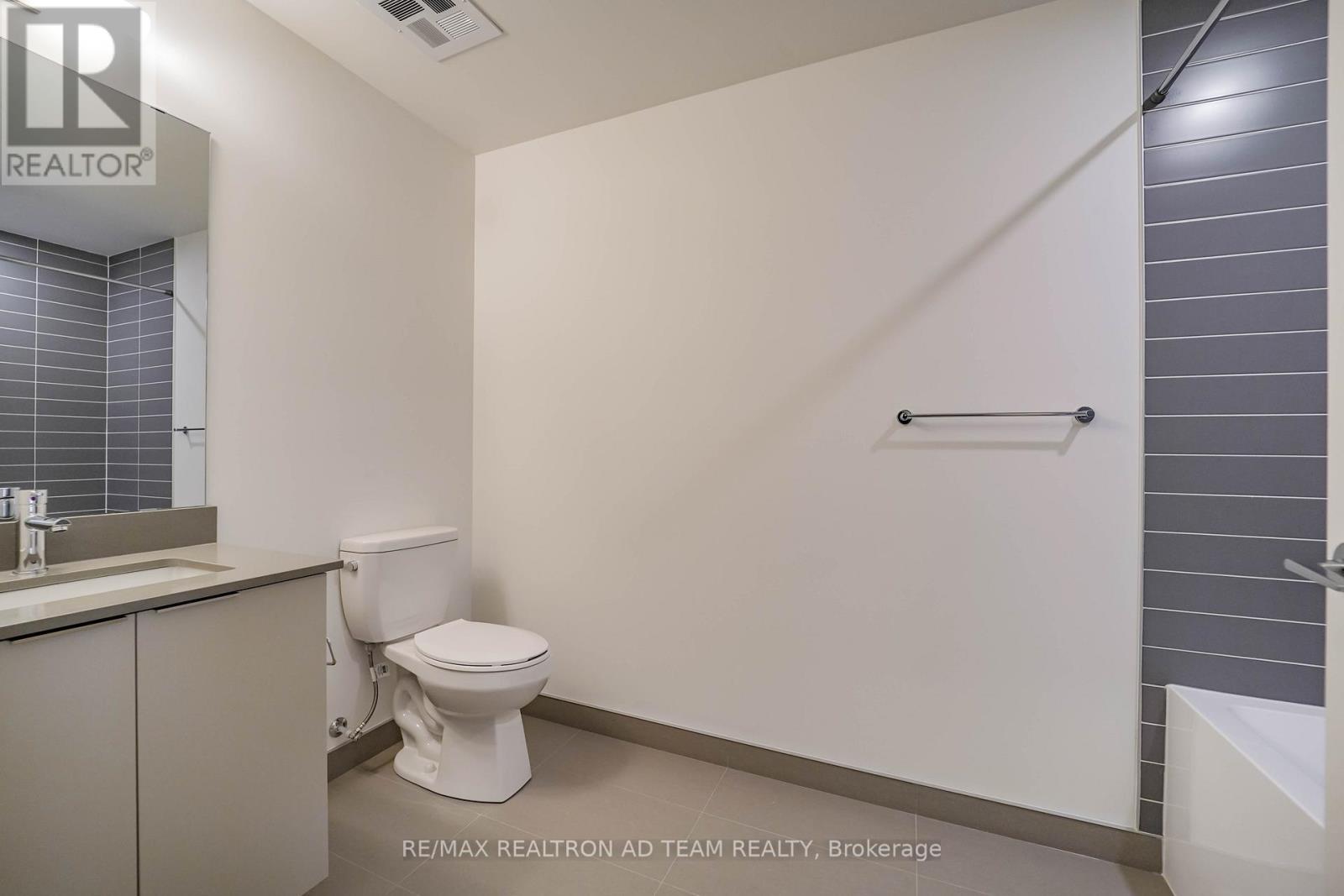 1110 - 3079 Trafalgar Road, Oakville, Ontario  L6H 8C5 - Photo 9 - W12578630