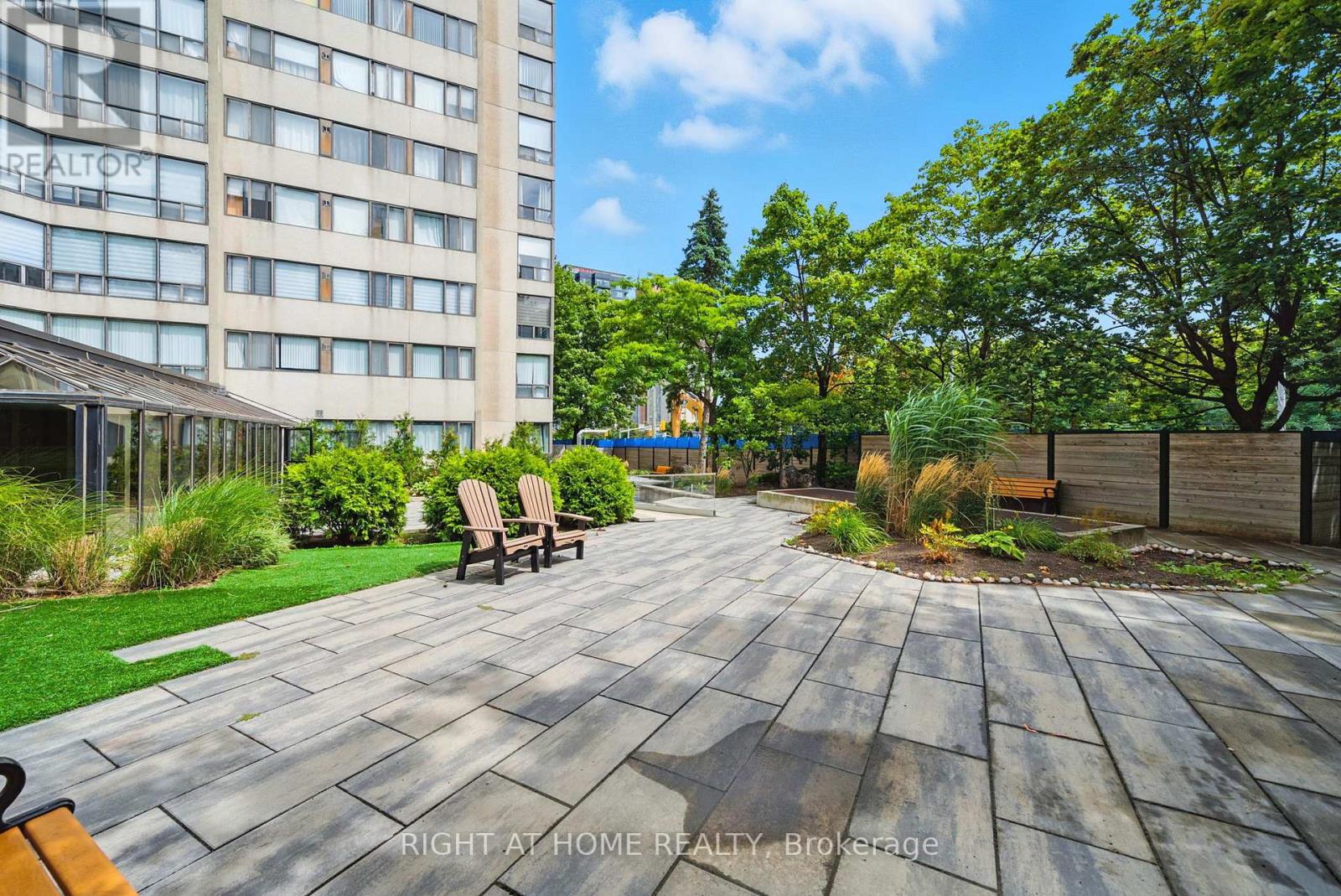 201 - 200 Robert Speck Parkway, Mississauga, Ontario  L4Z 1S3 - Photo 30 - W12578638