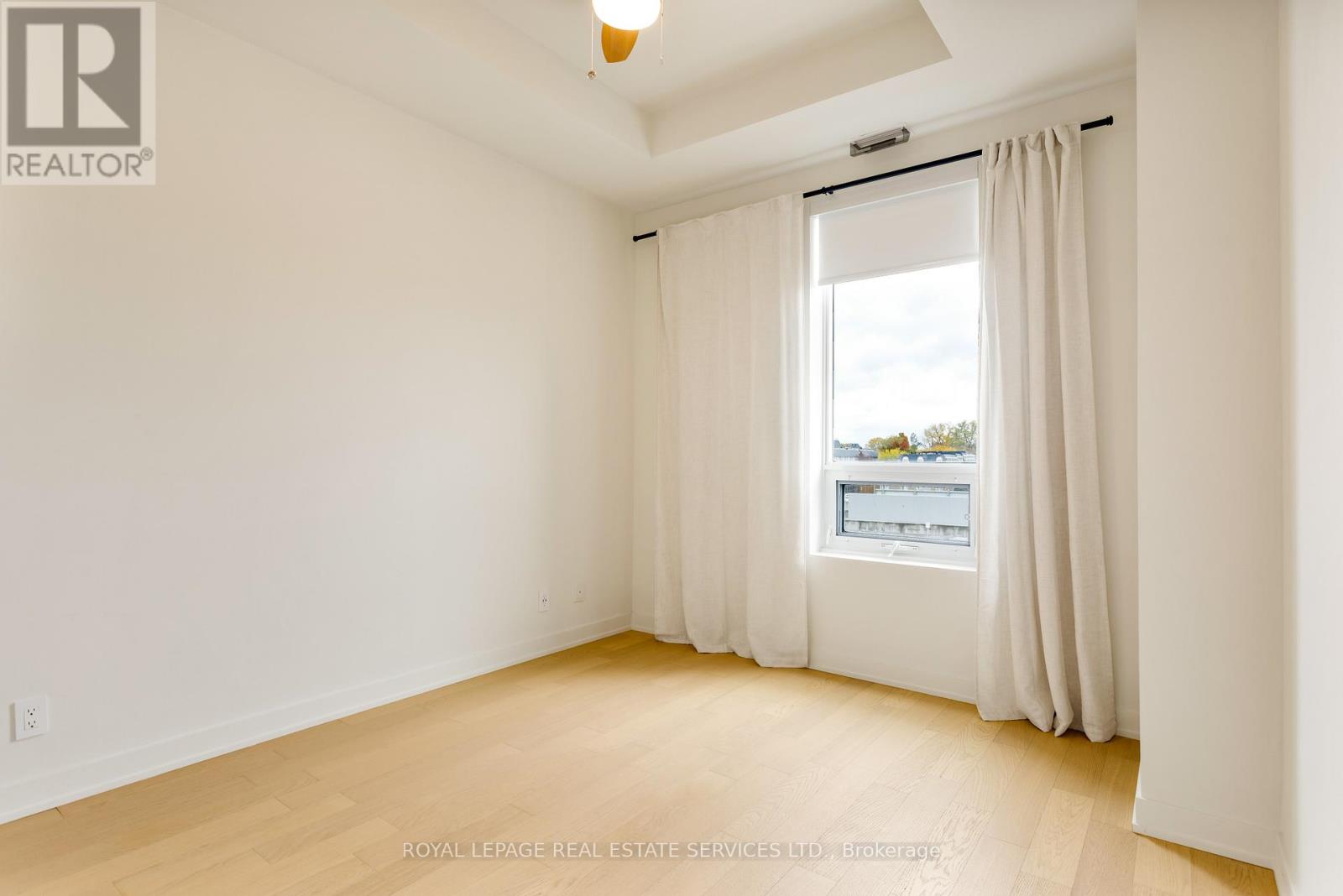 307 - 123 Maurice Drive, Oakville, Ontario  L6K 2W6 - Photo 19 - W12578646