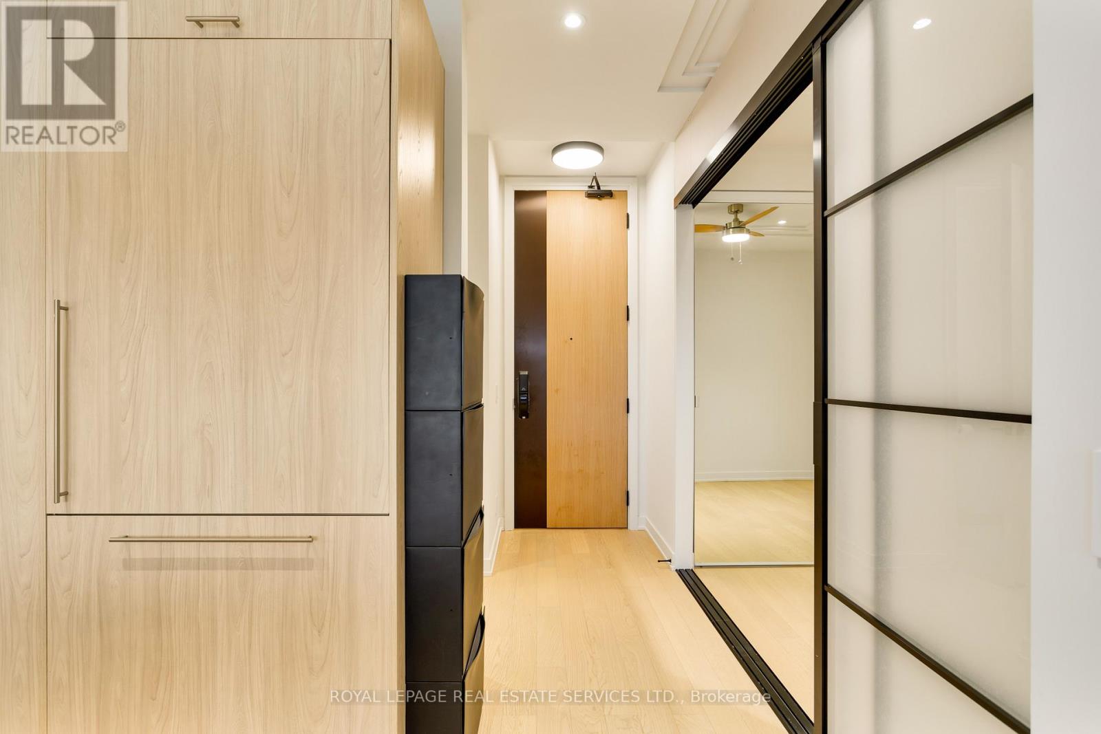 307 - 123 Maurice Drive, Oakville, Ontario  L6K 2W6 - Photo 25 - W12578646