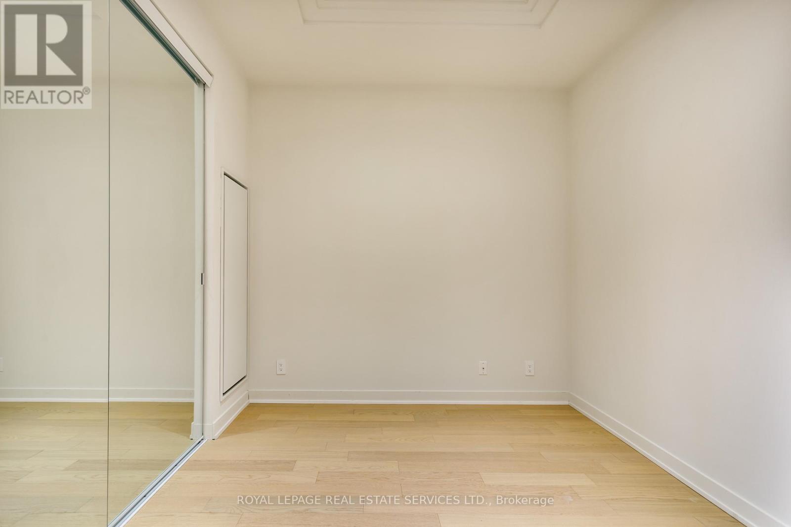 307 - 123 Maurice Drive, Oakville, Ontario  L6K 2W6 - Photo 27 - W12578646