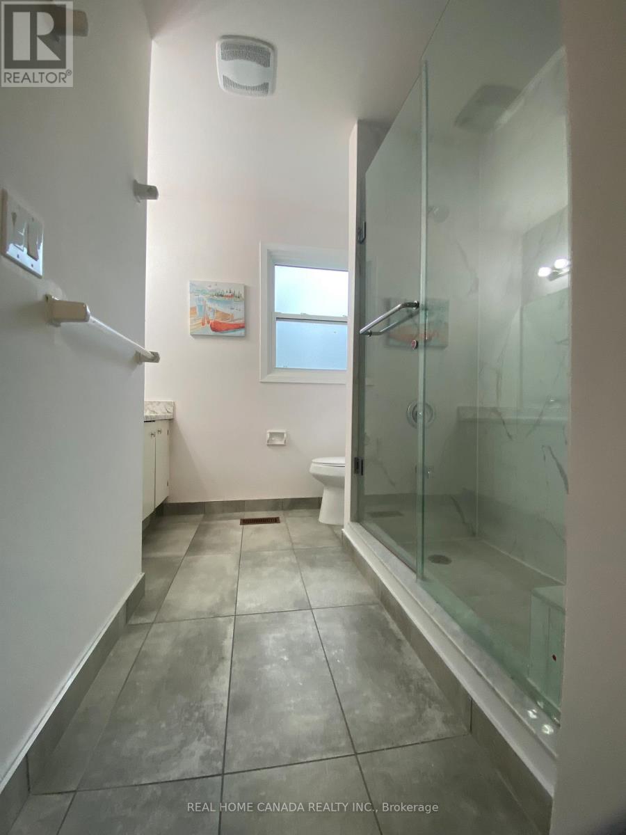 1261 Redbank Crescent, Oakville, Ontario  L6H 1Y4 - Photo 15 - W12578682