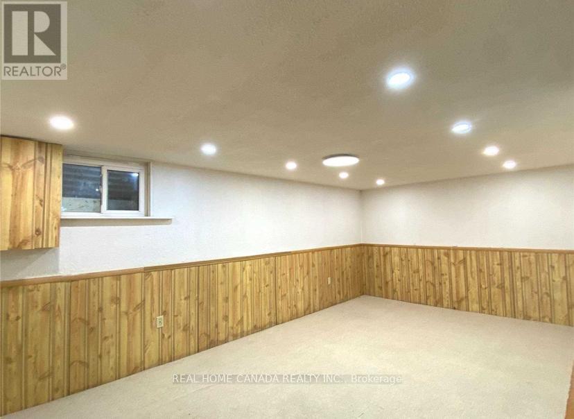 1261 Redbank Crescent, Oakville, Ontario  L6H 1Y4 - Photo 18 - W12578682