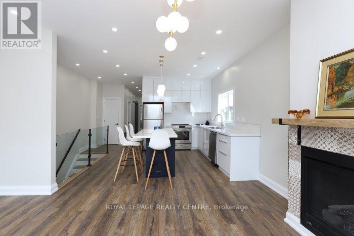 B - 201 Medland Street, Toronto, Ontario  M6P 2N6 - Photo 13 - W12578690