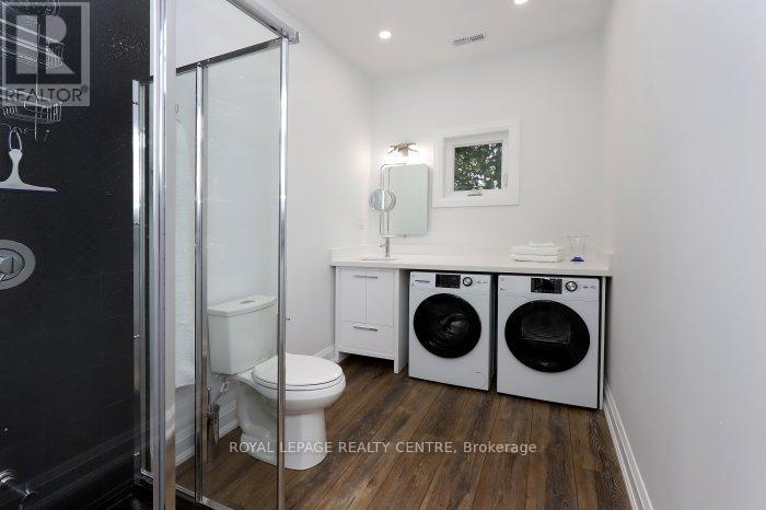 B - 201 Medland Street, Toronto, Ontario  M6P 2N6 - Photo 19 - W12578690