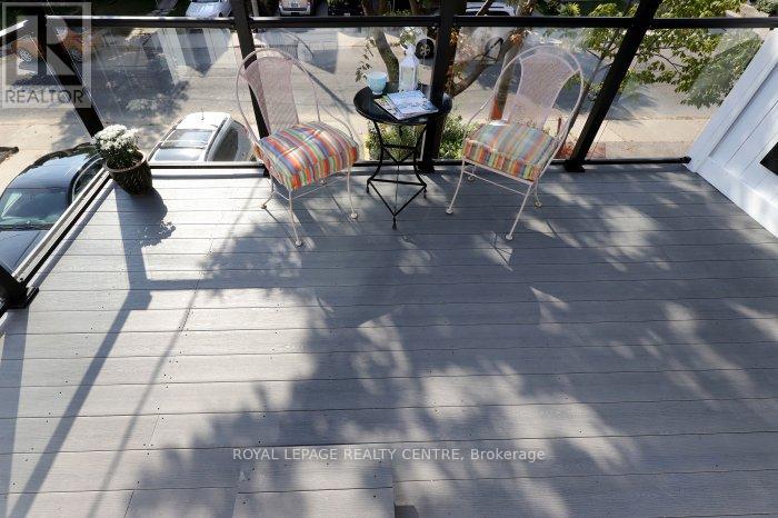 B - 201 Medland Street, Toronto, Ontario  M6P 2N6 - Photo 31 - W12578690