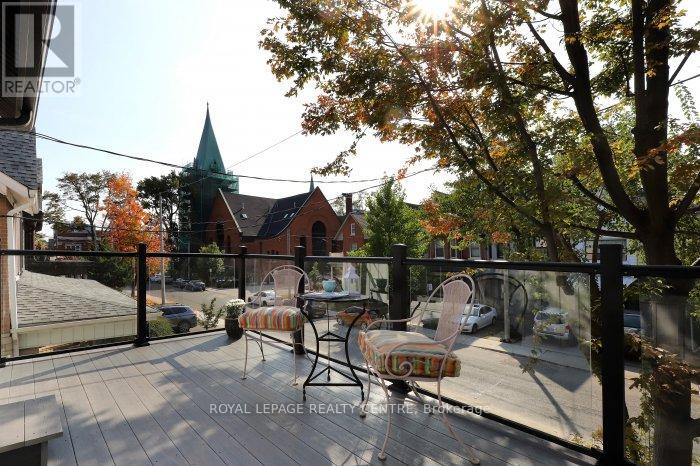 B - 201 Medland Street, Toronto, Ontario  M6P 2N6 - Photo 33 - W12578690