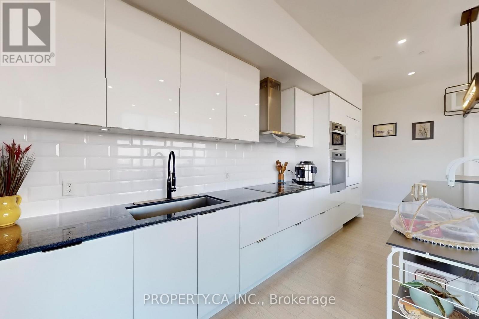 Uph05 - 56 Annie Craig Drive, Toronto, Ontario  M8V 0C8 - Photo 17 - W12578776