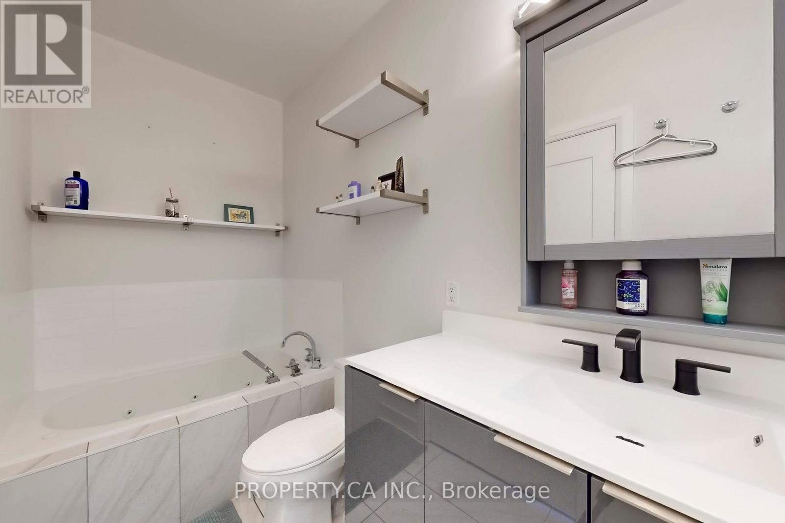 Uph05 - 56 Annie Craig Drive, Toronto, Ontario  M8V 0C8 - Photo 23 - W12578776