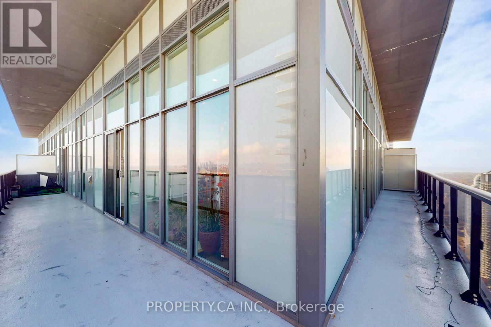 Uph05 - 56 Annie Craig Drive, Toronto, Ontario  M8V 0C8 - Photo 35 - W12578776