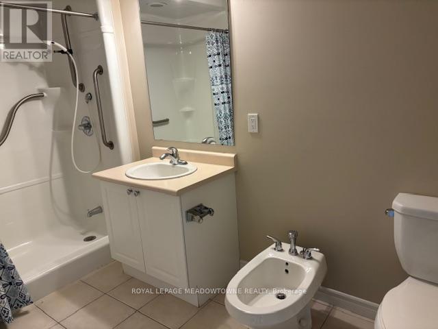 313 - 830 Scollard Court, Mississauga, Ontario  L5V 0A2 - Photo 10 - W12578806