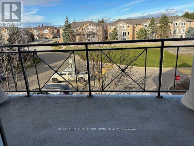 313 - 830 Scollard Court, Mississauga, Ontario  L5V 0A2 - Photo 13 - W12578806