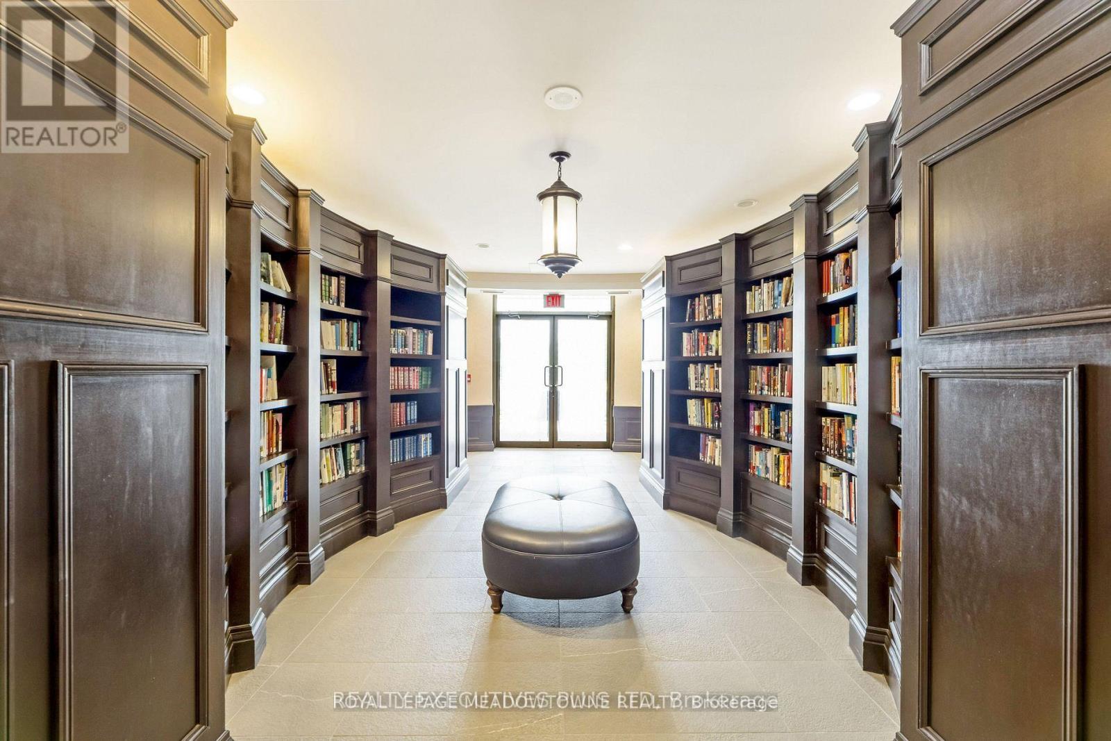 313 - 830 Scollard Court, Mississauga, Ontario  L5V 0A2 - Photo 17 - W12578806